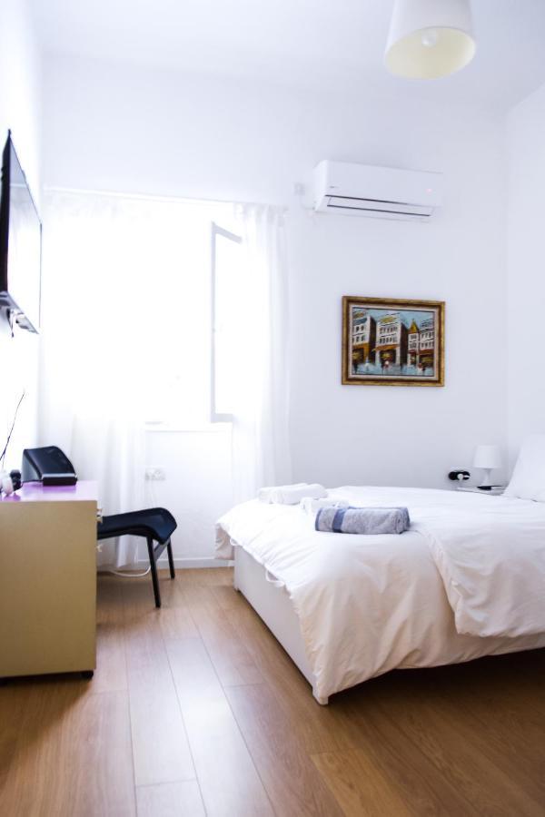 Prague Tlv By Paybox Tel Aviv Exterior photo